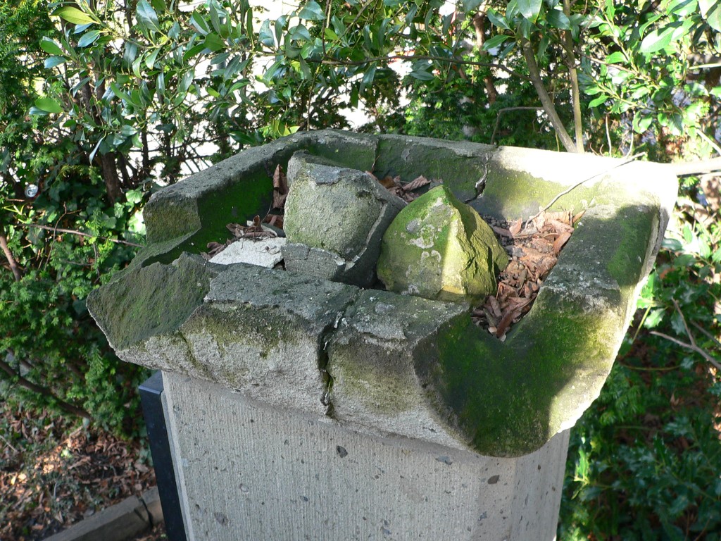Das Ehrenmal ist in einem schlechten Zustand